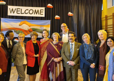 Dyrekcja i Grono Pedagogiczne Hyderabad Public School i XXXI LO